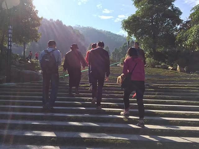 廣州裝修公司戶外活動(dòng).jpg 廣州裝修公司戶外活動(dòng).jpg