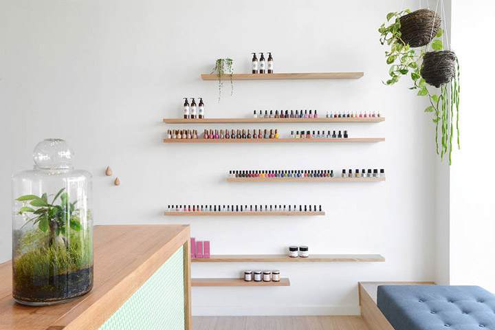 美甲店設(shè)計.jpg 美甲店設(shè)計.jpg